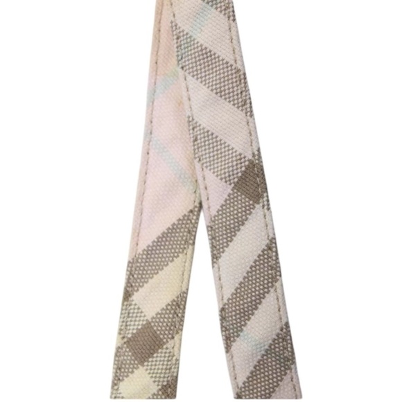 Burberry Womens Light Pink Novacheck Plaid Fabric
Skinny D Ring Belt Size 28 - Picture 4 of 10